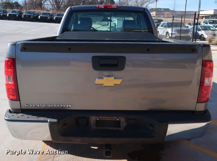 image for item DH3663 2013 Chevrolet Silverado 1500 Ext. Cab pickup truck