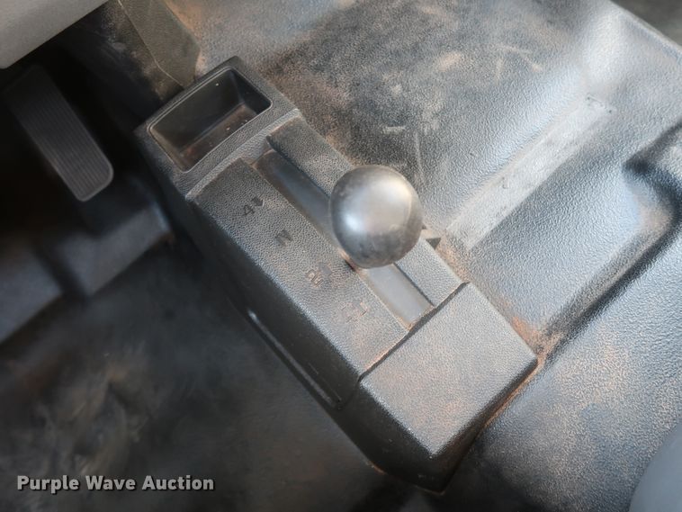 image for item DH3663 2013 Chevrolet Silverado 1500 Ext. Cab pickup truck