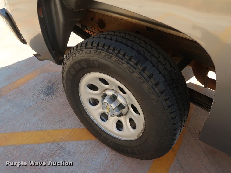 image for item DH3663 2013 Chevrolet Silverado 1500 Ext. Cab pickup truck