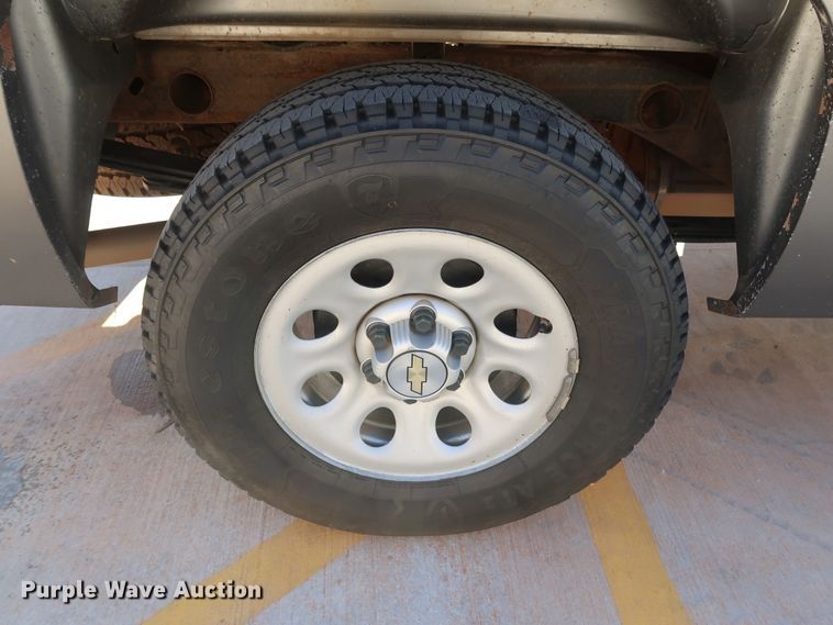 image for item DH3663 2013 Chevrolet Silverado 1500 Ext. Cab pickup truck