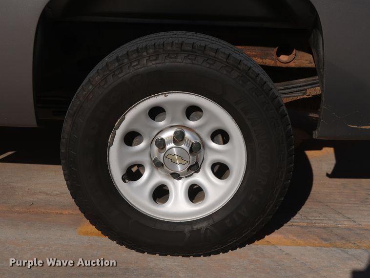 image for item DH3663 2013 Chevrolet Silverado 1500 Ext. Cab pickup truck