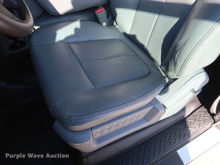 image for item DH3665 2011 Ford F150 SuperCab pickup truck