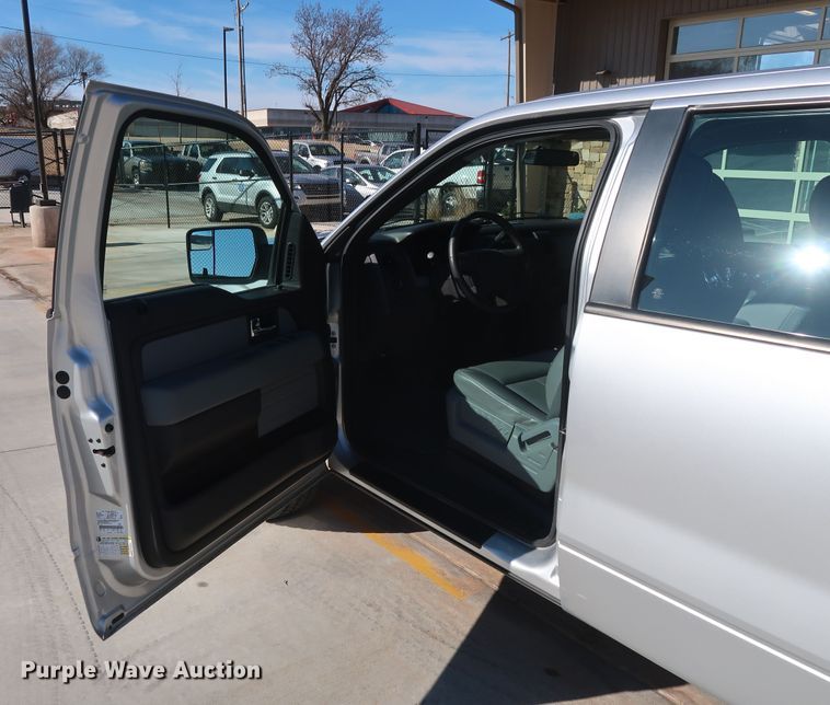 image for item DH3666 2012 Ford F150 SuperCrew pickup truck