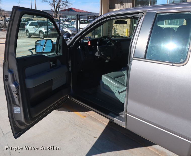 image for item DH3667 2014 Ford F150 SuperCab pickup truck