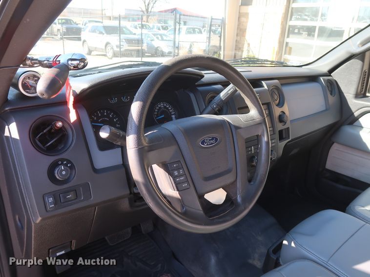 image for item DH3667 2014 Ford F150 SuperCab pickup truck