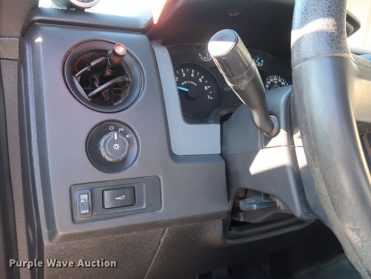 image for item DH3667 2014 Ford F150 SuperCab pickup truck