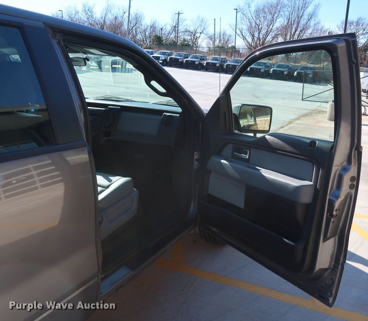 image for item DH3667 2014 Ford F150 SuperCab pickup truck