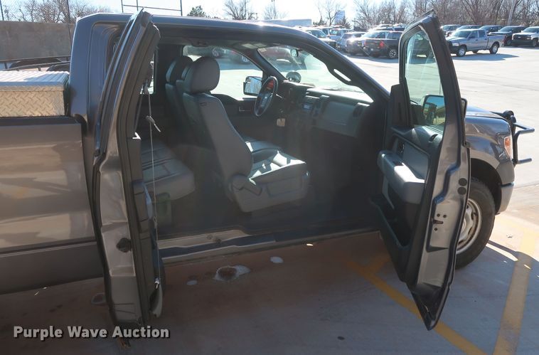 image for item DH3667 2014 Ford F150 SuperCab pickup truck