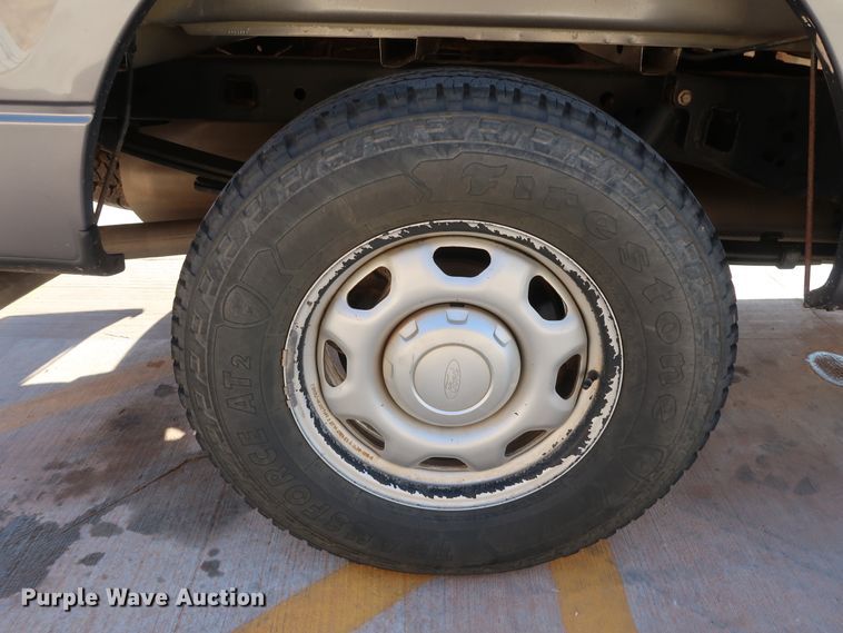 image for item DH3667 2014 Ford F150 SuperCab pickup truck