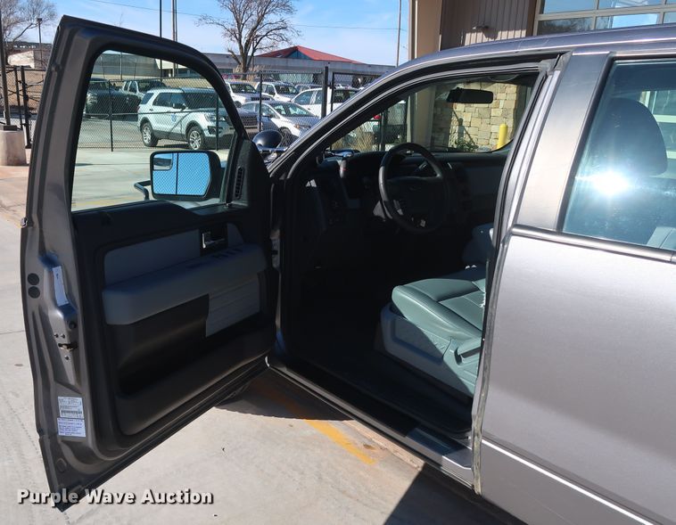 image for item DH3668 2014 Ford F150 SuperCab pickup truck