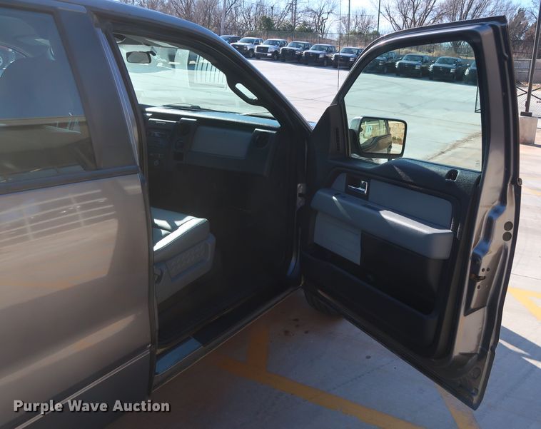 image for item DH3668 2014 Ford F150 SuperCab pickup truck