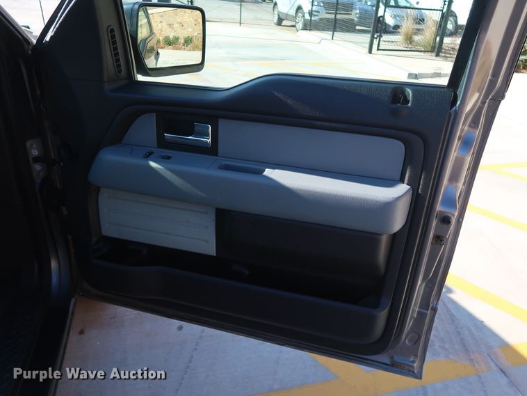 image for item DH3668 2014 Ford F150 SuperCab pickup truck