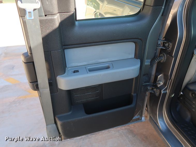 image for item DH3668 2014 Ford F150 SuperCab pickup truck