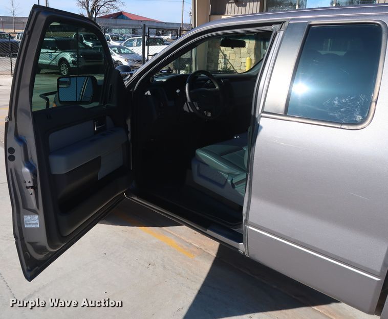 image for item DH3669 2014 Ford F150 SuperCab pickup truck