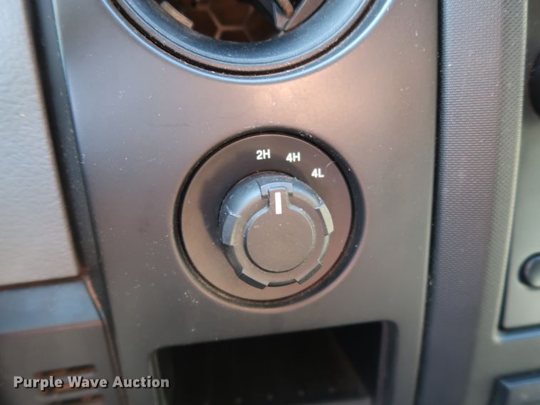 image for item DH3669 2014 Ford F150 SuperCab pickup truck