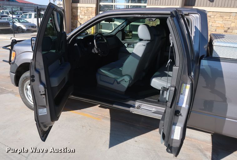 image for item DH3669 2014 Ford F150 SuperCab pickup truck