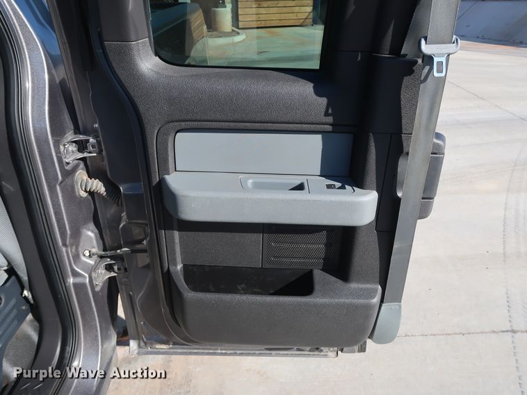 image for item DH3669 2014 Ford F150 SuperCab pickup truck