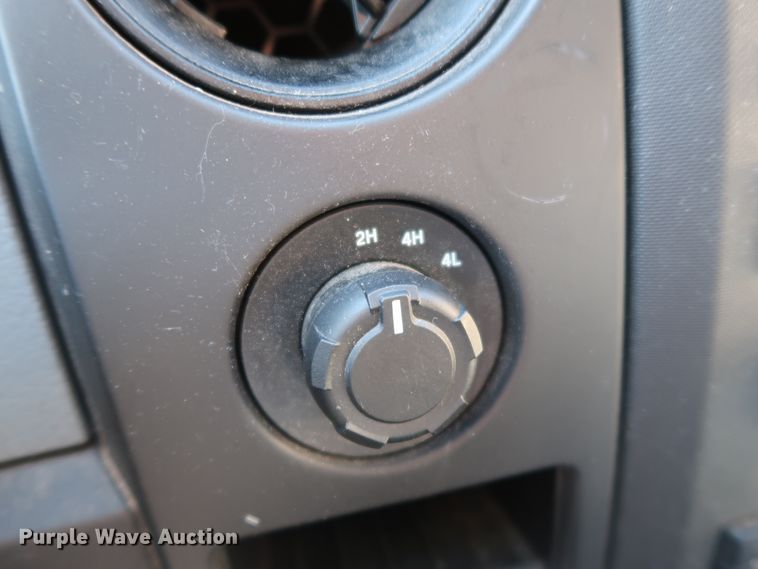 image for item DH3670 2014 Ford F150 SuperCab pickup truck