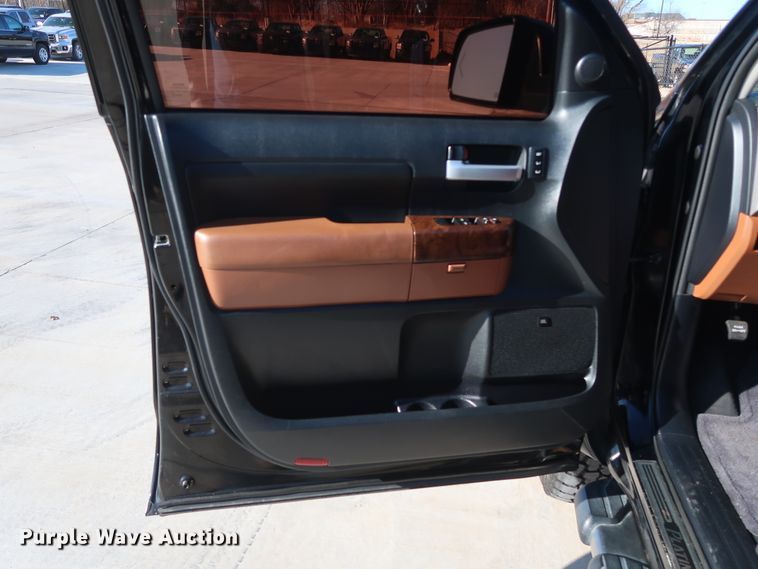 image for item DH3672 2012 Toyota Tundra Platinum CrewMax pickup truck