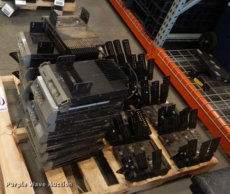 image for item DH3675 Low band radios and mounts