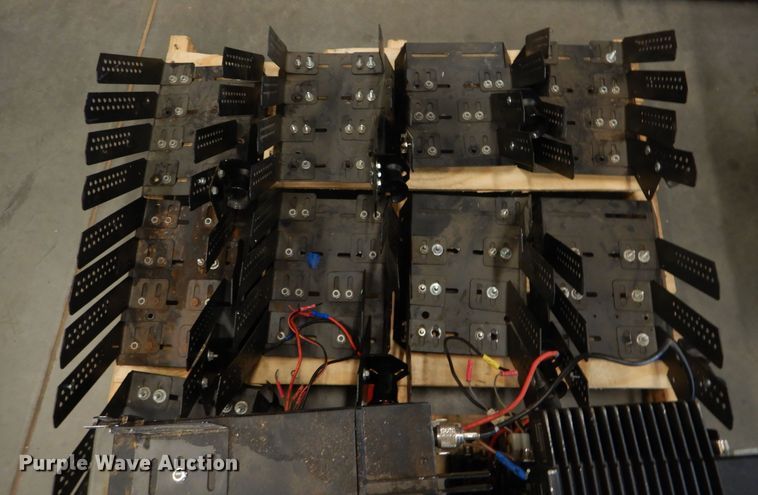 image for item DH3675 Low band radios and mounts