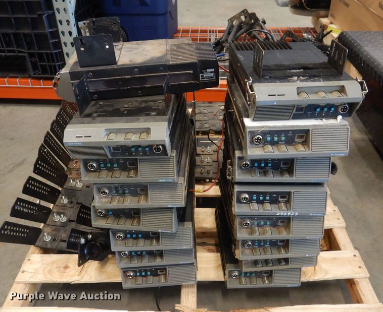 image for item DH3675 Low band radios and mounts