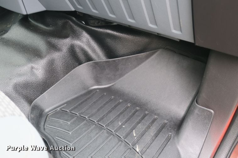 image for item DB10092 2011 Ford F450 Super Duty XLT flatbed truck