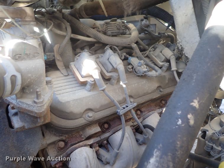 image for item DC3392 2009 GMC C4500 truck cab and chassis