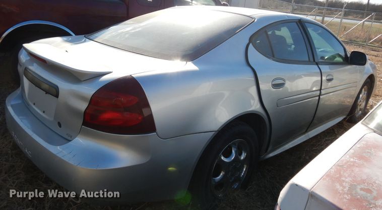 image for item DE4114 2004 Pontiac Grand Prix GT