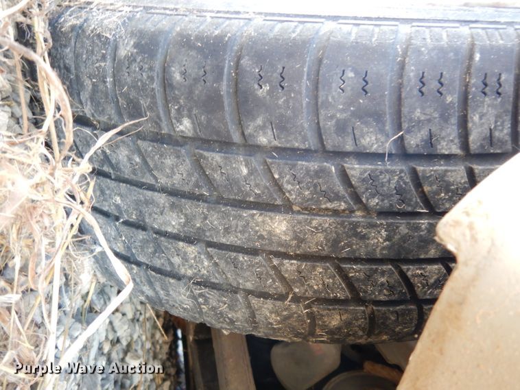 image for item DE4114 2004 Pontiac Grand Prix GT