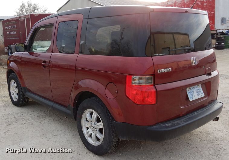 image for item DE4217 2008 Honda Element SUV