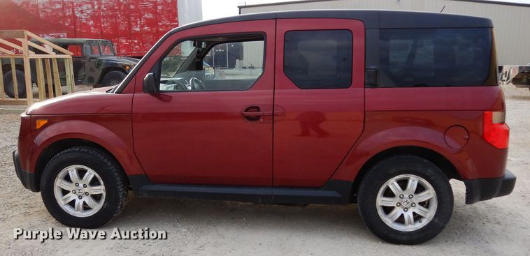 image for item DE4217 2008 Honda Element SUV