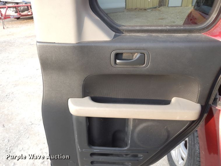 image for item DE4217 2008 Honda Element SUV