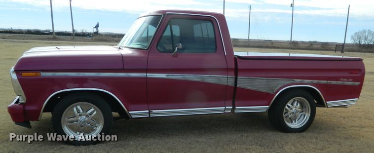 image for item DE4385 1979 Ford F100 pickup truck