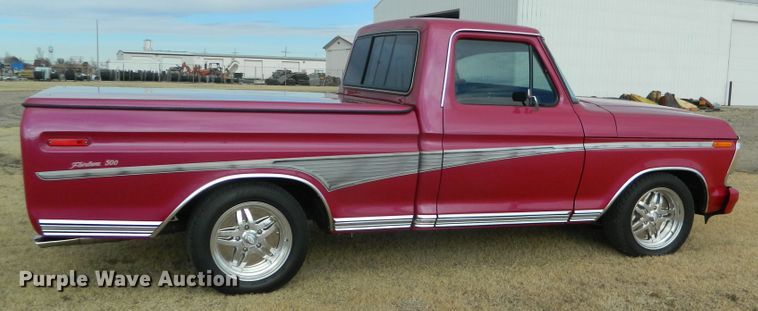 image for item DE4385 1979 Ford F100 pickup truck