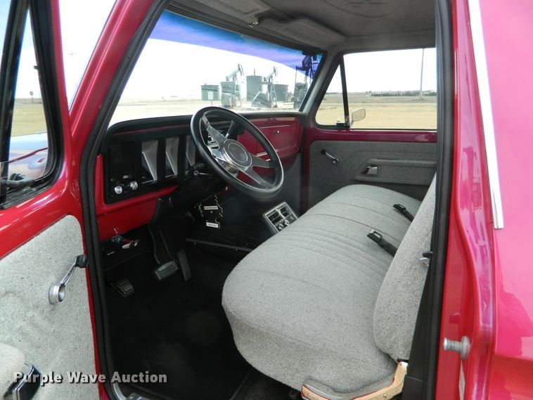 image for item DE4385 1979 Ford F100 pickup truck