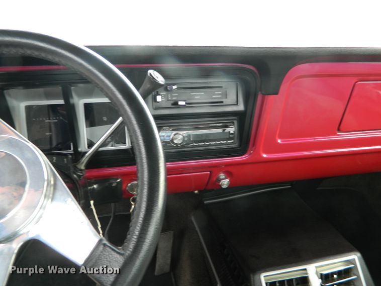 image for item DE4385 1979 Ford F100 pickup truck