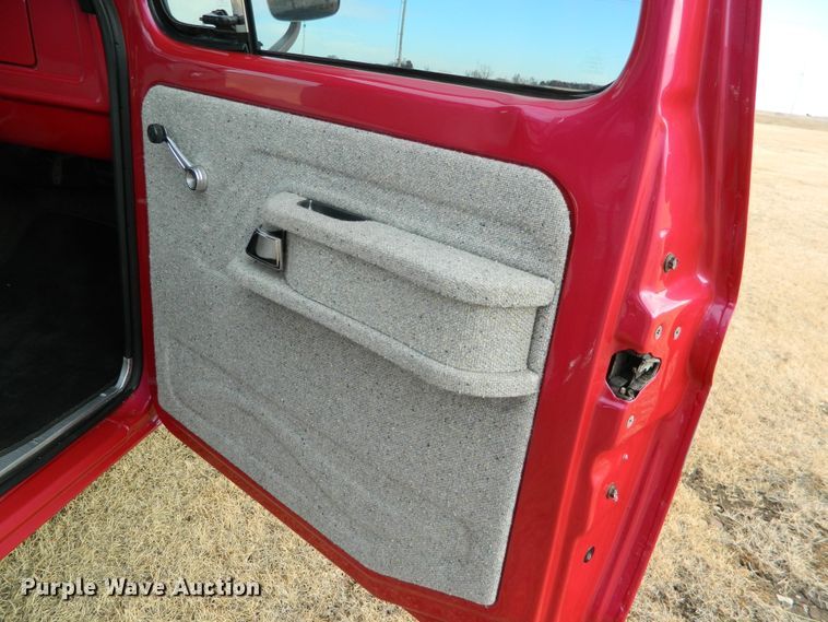 image for item DE4385 1979 Ford F100 pickup truck