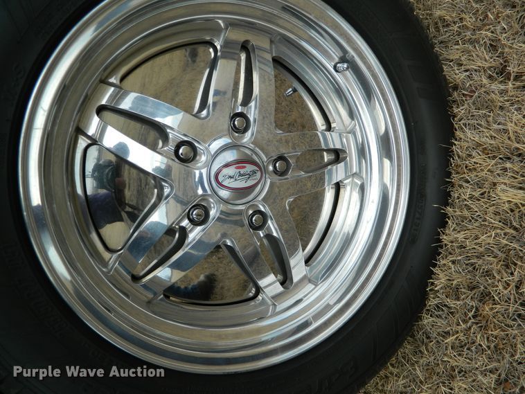 image for item DE4385 1979 Ford F100 pickup truck