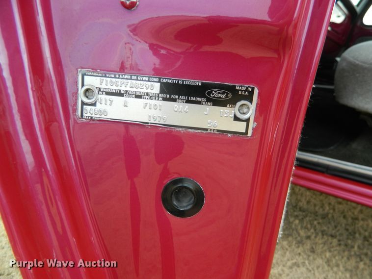 image for item DE4385 1979 Ford F100 pickup truck