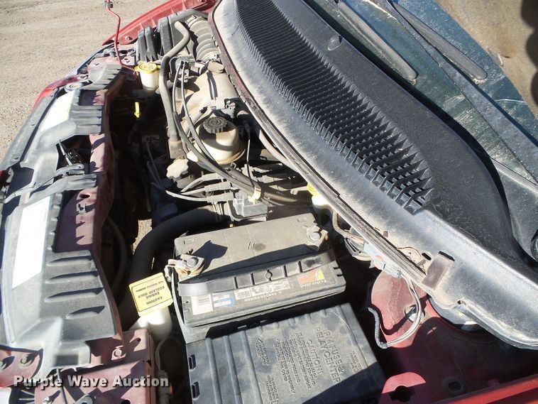 image for item DG0411 2005 Dodge Grand Caravan van