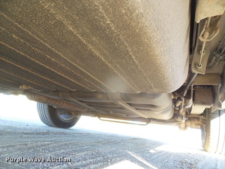 image for item DG0411 2005 Dodge Grand Caravan van