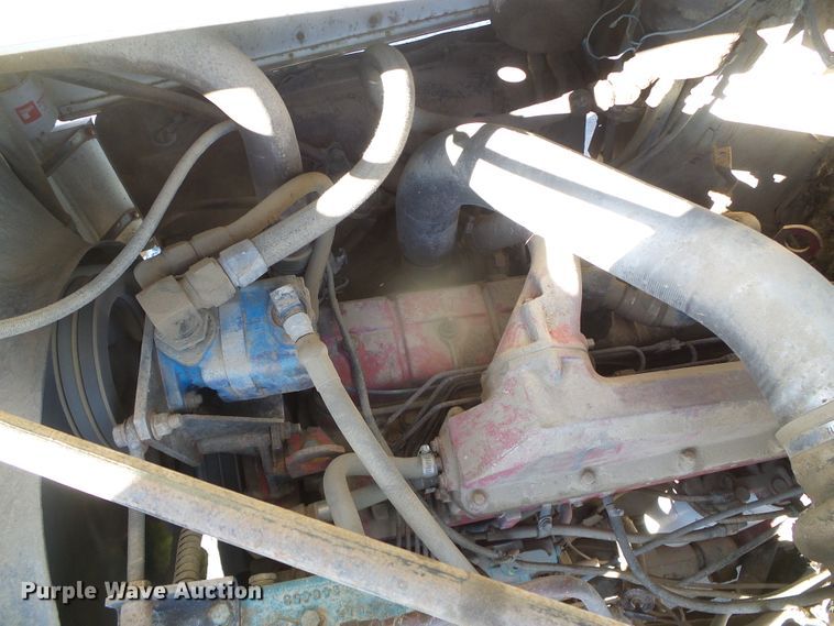 image for item DG0412 1980 International Paystar 5000 flatbed truck