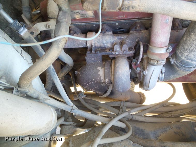 image for item DG0412 1980 International Paystar 5000 flatbed truck