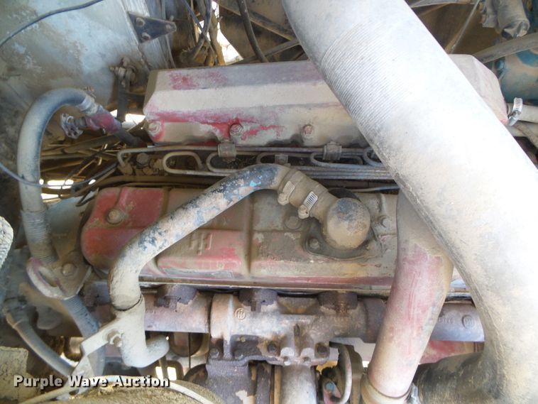 image for item DG0412 1980 International Paystar 5000 flatbed truck