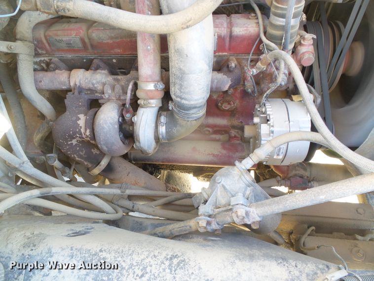 image for item DG0412 1980 International Paystar 5000 flatbed truck