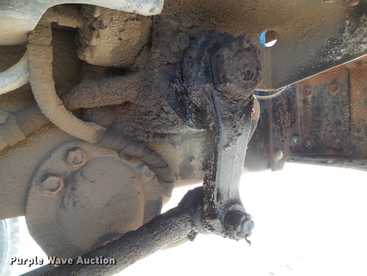 image for item DG0412 1980 International Paystar 5000 flatbed truck