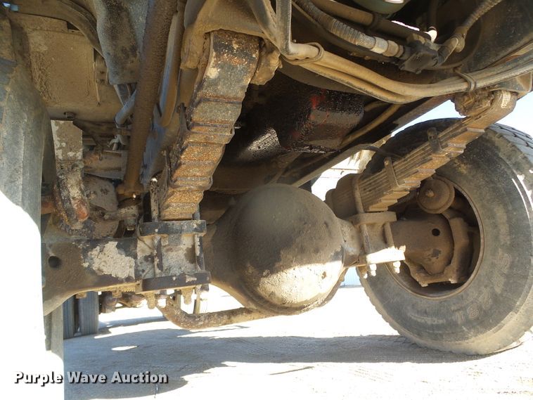 image for item DG0412 1980 International Paystar 5000 flatbed truck