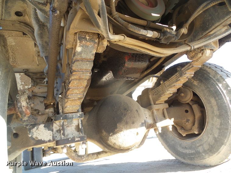 image for item DG0412 1980 International Paystar 5000 flatbed truck