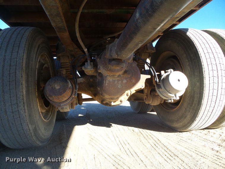 image for item DG0412 1980 International Paystar 5000 flatbed truck